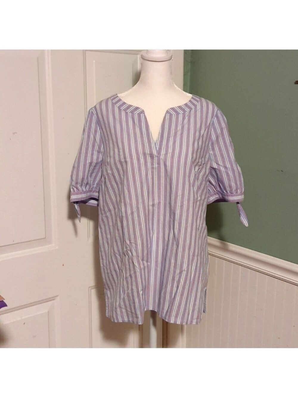 Talbots Large Striped V Neck Short Sleeve Shirt